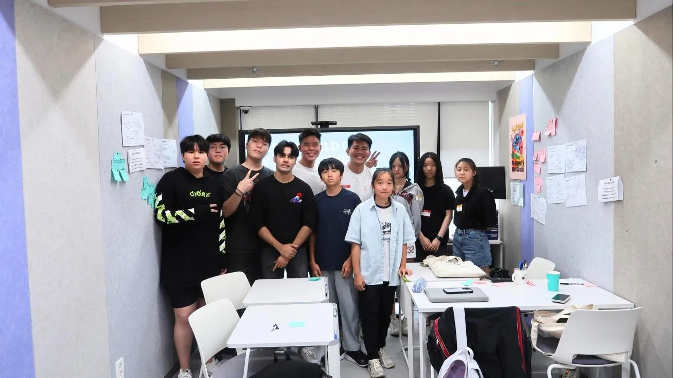 PCA Seoul students with mentors